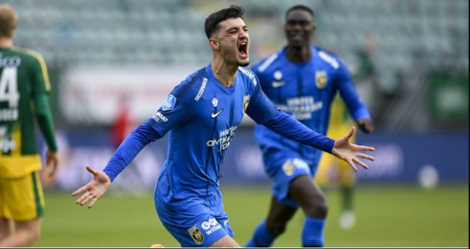 “Donim ta provonim sot”! Trajneri i Chelsea tregon se përse u aktivizua Armando Broja “Donim ta provonim sot”! Trajneri i Chelsea tregon se përse u aktivizua Armando Broja