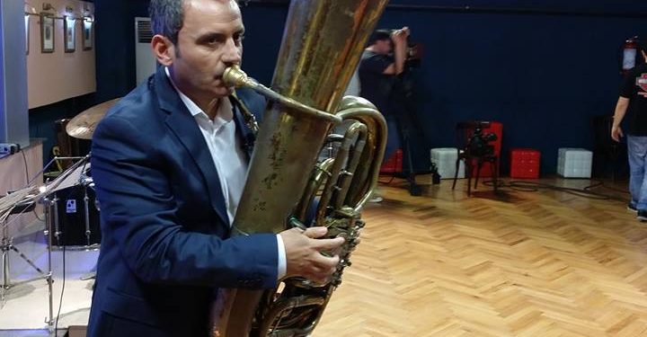 Enkel Demi i nxjerr të palarat Metës, në përpjekje për ta mbrojtur: I dha nënshtetësinë një këngëtari, sapo ia kërkova unë Enkel Demi i nxjerr të palarat Metës, në përpjekje për ta mbrojtur: I dha nënshtetësinë një këngëtari, sapo ia kërkova unë