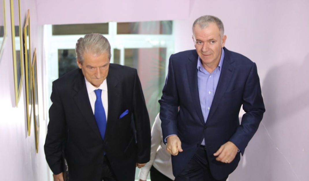 Aleksandër Frangaj: Faji im i vetëm është se i besova Sali Berishës Aleksandër Frangaj: Faji im i vetëm është se i besova Sali Berishës