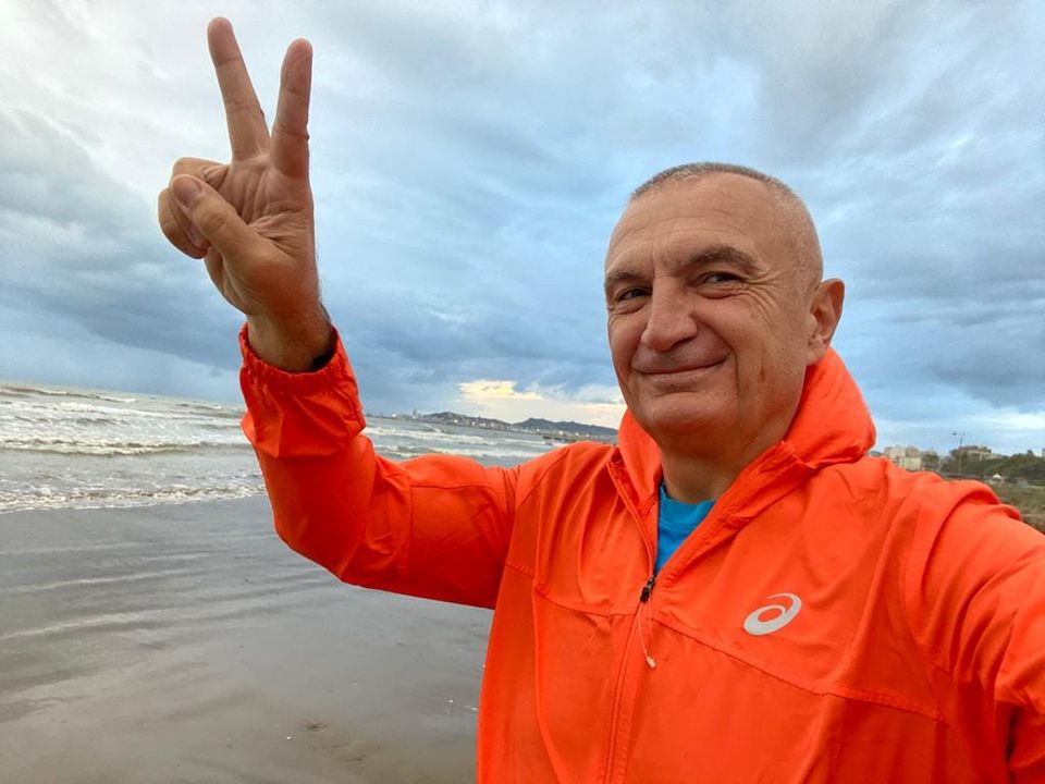 Ilir Meta kërcënon gazetarin: Asgjë nuk të shpëton nga ndëshkimi dhe hakmarrja, do përfundoni në burg o horra