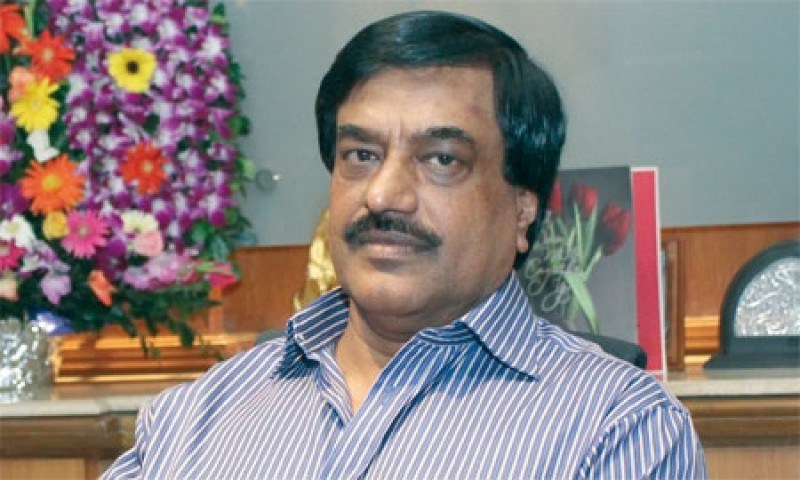 Skandali Meta-Nishani: Si u pajis biznesmeni me pasaportë shqiptare për 64 orë dhe tani kërkon 1 mln euro Skandali Meta-Nishani: Si u pajis biznesmeni me pasaportë shqiptare për 64 orë dhe tani kërkon 1 mln euro