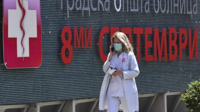 Degradon situata në Maqedoninë e Veriut: 10 viktima dhe 428 raste të reja me Covid-19
