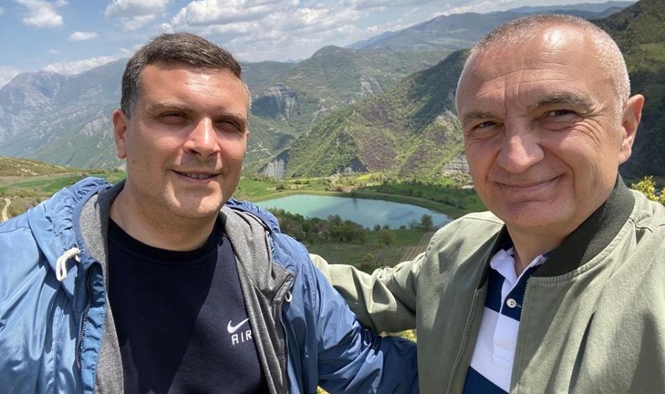 Bilushi i Metës reagon ndaj autokritikës së SHBA për Meten: Thellohuni!