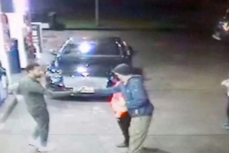 I pastrehi rrëfen ç’i ndodhi me Mohamed Salah: Mo, ç’farë legjende! I pastrehi rrëfen ç’i ndodhi me Mohamed Salah: Mo, ç’farë legjende!