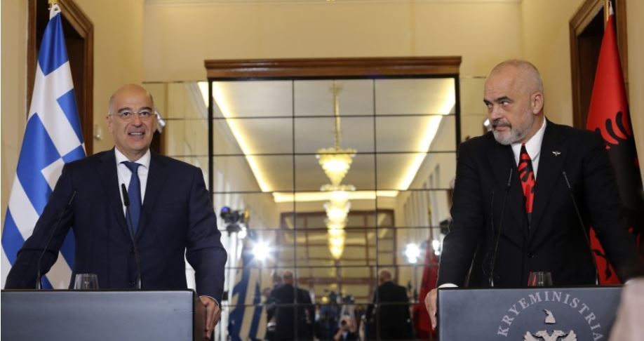 Mediat greke: Ankaraja do sjellë marinën në Portin e Vlorës, Haga anashkalon ngërçin e Kushtetueses Mediat greke: Ankaraja do sjellë marinën në Portin e Vlorës, Haga anashkalon ngërçin e Kushtetueses