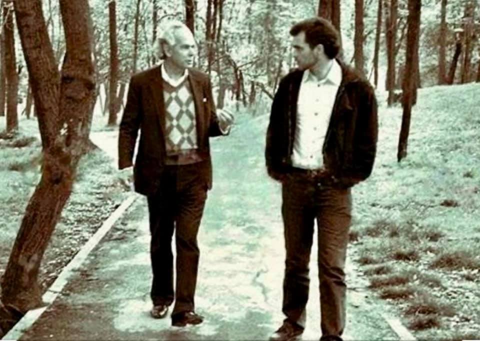 A përgjigjet Edi Rama për “k.rimet” e të atit A përgjigjet Edi Rama për “k.rimet” e të atit