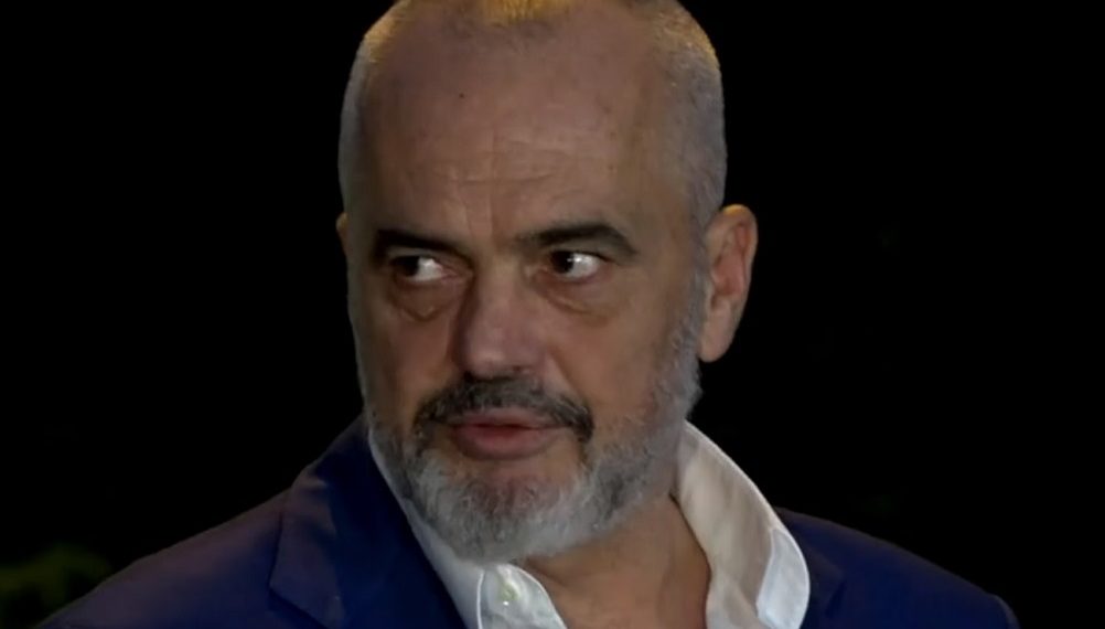 Rama tjetër thirrje naftëtarëve: Mos u gënjeni nga krokodilët që lotojnë për ju e duan t’ju përdorin Rama tjetër thirrje naftëtarëve: Mos u gënjeni nga krokodilët që lotojnë për ju e duan t’ju përdorin