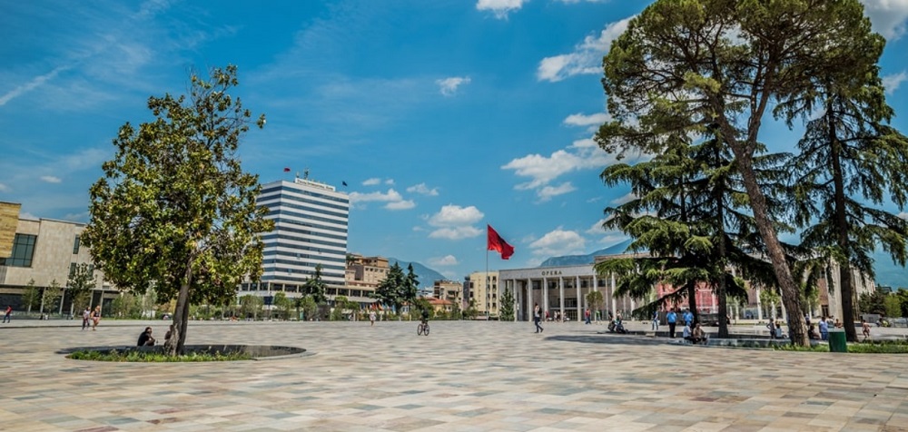 Shtatori muaji më i ngrohtë në të gjithë botën, temperaturat janë rritur me 0.2 gradë Celcius çdo dekadë Shtatori muaji më i ngrohtë në të gjithë botën, temperaturat janë rritur me 0.2 gradë Celcius çdo dekadë