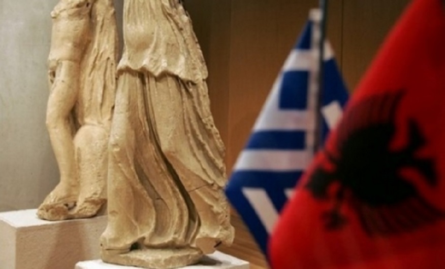 Analiza e profesorit grek: Nga ligji i luftës te minoriteti, çështja e detit dhe ajo çame. Ja gabimet serioze që ka bërë Shqipëria ndaj nesh dhe klima negative prej refugjatëve