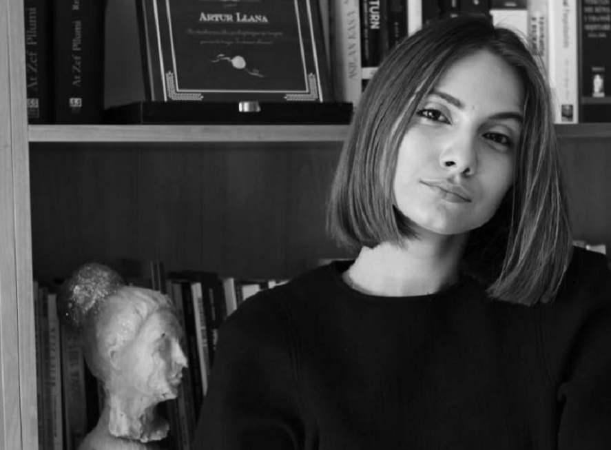 Po me medien ç’patët xhanëm, zoti Basha? Po me medien ç’patët xhanëm, zoti Basha?