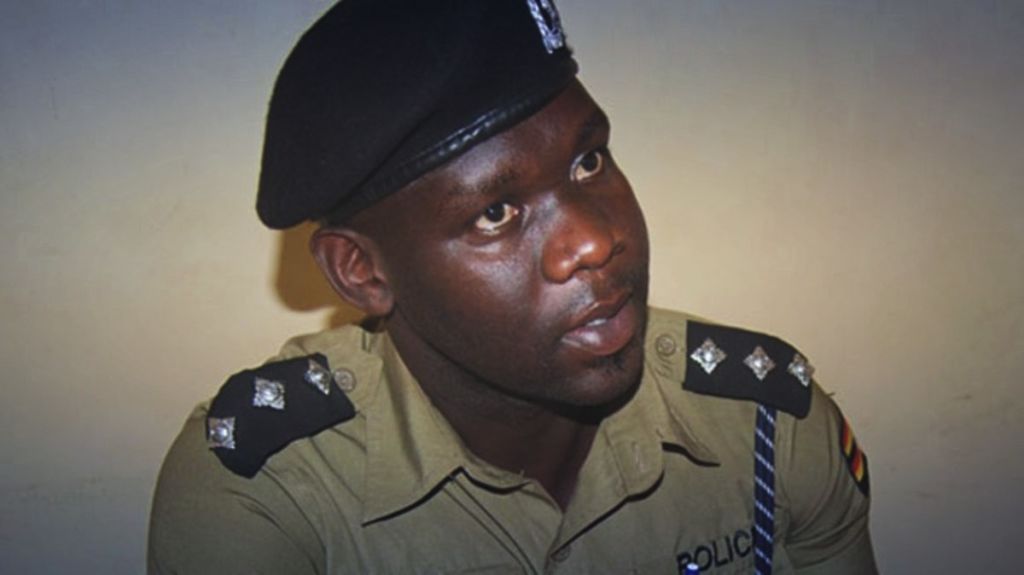 Futbollistët rr.ahin për v.dekje shokun e skuadrës pse gaboi tek goli i pësuar Futbollistët rr.ahin për v.dekje shokun e skuadrës pse gaboi tek goli i pësuar