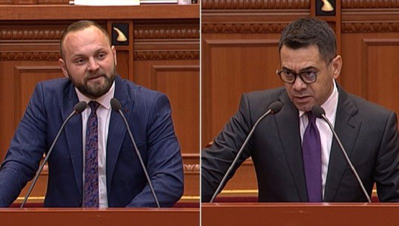 Deputeti vë para përgjegjësisë ministrin Ahmetaj: A ka fajtorë për 51 v.iktimat e tërmetit, shtëpitë janë akoma në 3D Deputeti vë para përgjegjësisë ministrin Ahmetaj: A ka fajtorë për 51 v.iktimat e tërmetit, shtëpitë janë akoma në 3D