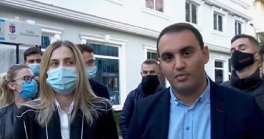 U p.ërplasën me punëtorët e inceneratorit të Sharrës, Zhupa dhe Këllici padi në polici U p.ërplasën me punëtorët e inceneratorit të Sharrës, Zhupa dhe Këllici padi në polici