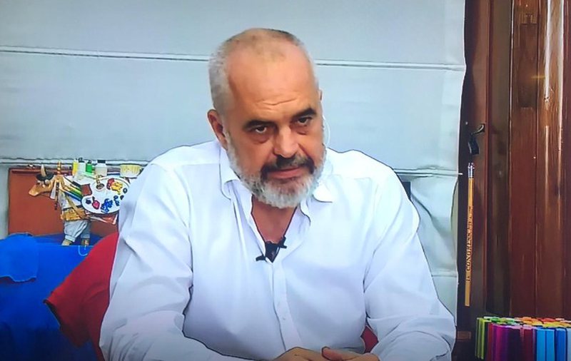 Kryeministri Rama jep mesazhin e fuqishëm, publikon videon me Skënder Bratajn: Të rrëqethet mishi! Kryeministri Rama jep mesazhin e fuqishëm, publikon videon me Skënder Bratajn: Të rrëqethet mishi!