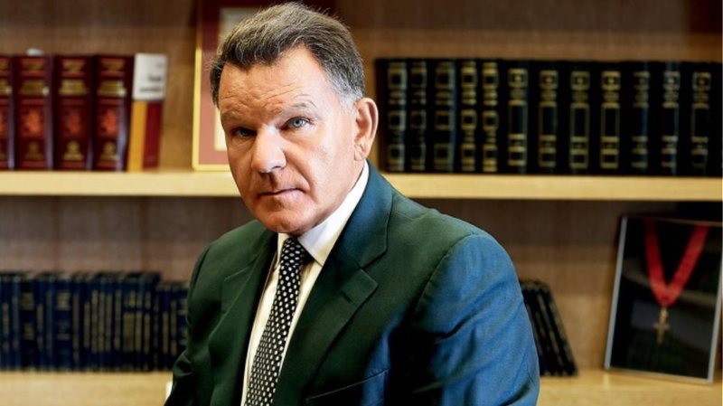 Arrestimi i këngëtarit të njohur grek, reagojnë avokatët e tij dhe bëjnë deklaratën e fortë: Pistoletën e ka…