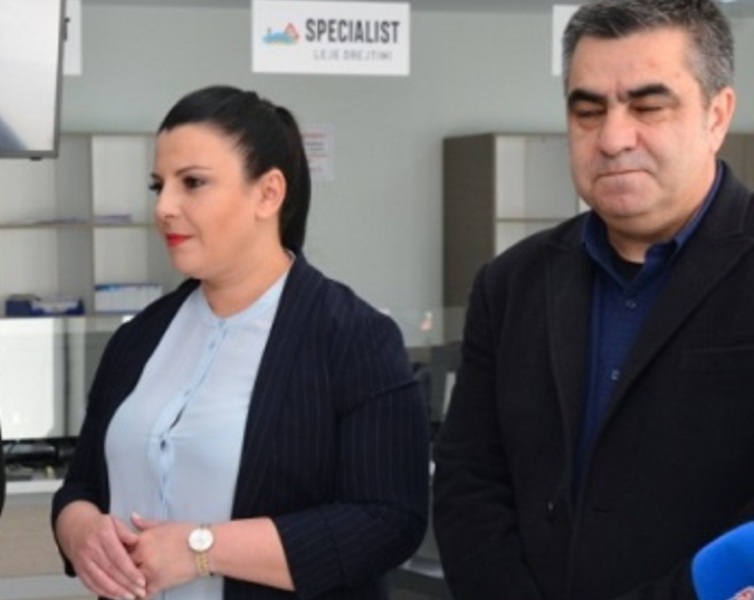 A do dal dikush ta bëj “gonxhe” Blendin, mbi 40 milionë është vjedhja në tenderin për blerje maskash