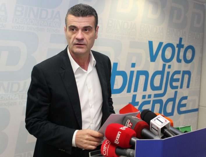 Astrit Patozi zbulon polin e tretë që do rivalizojë PS, PD e LSI-në Astrit Patozi zbulon polin e tretë që do rivalizojë PS, PD e LSI-në