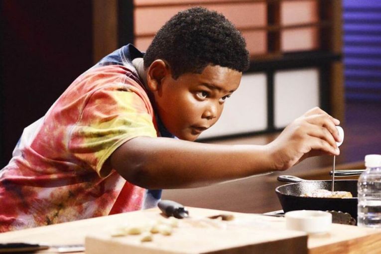Ylli i “MasterChef Junior” shuhet tre vjet pas prindërve Ylli i “MasterChef Junior” shuhet tre vjet pas prindërve