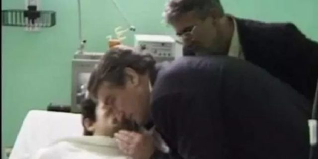 Gjyqi ndaj Izet Haxhisë: Gjykata pranon marrjen si prove pamjet ku Berisha merr në pyetje në spital Zenel Nezën Gjyqi ndaj Izet Haxhisë: Gjykata pranon marrjen si prove pamjet ku Berisha merr në pyetje në spital Zenel Nezën