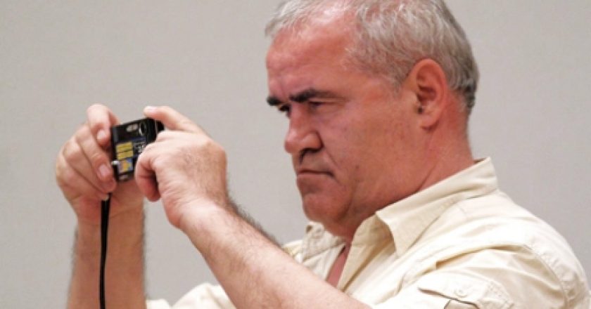 Si u arrestua Filip Çakuli se do botonte Sali Berishën me dy femra nudo (Foto)