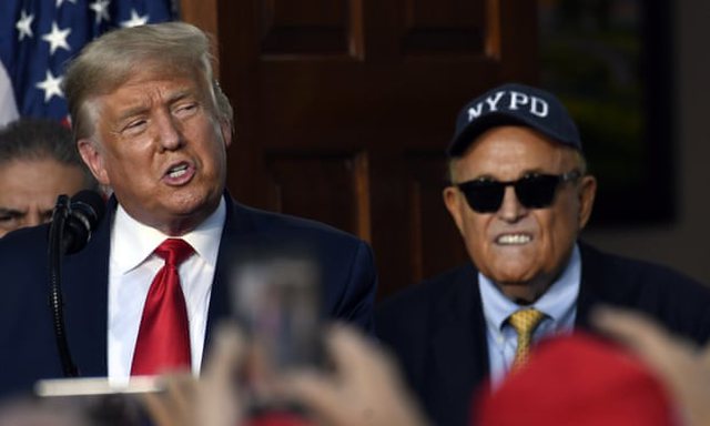 Avokati i Trump mohon fitoren e Biden: Nuk vendosin mediat për zgjedhjet, por gjykatat! Avokati i Trump mohon fitoren e Biden: Nuk vendosin mediat për zgjedhjet, por gjykatat!