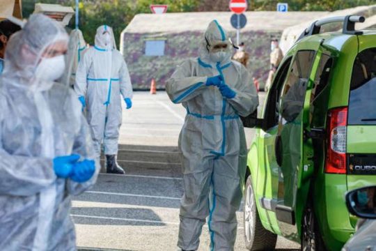 DIFERENCA/ OBSH: Pse COVID-i po gjunjëzon Europën e jo Azinë DIFERENCA/ OBSH: Pse COVID-i po gjunjëzon Europën e jo Azinë