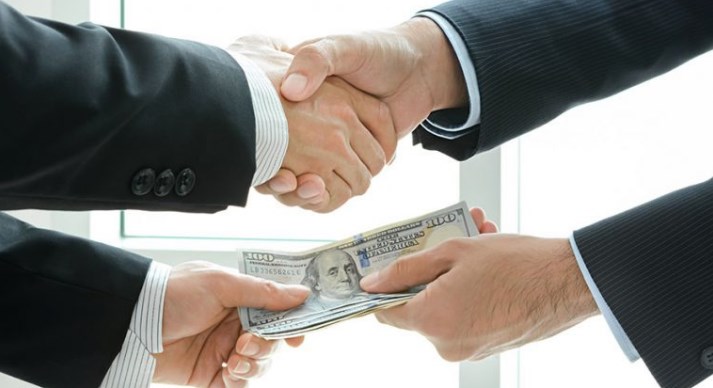 ANALIZA: Korrupsioni po bën kërdinë në “periferinë” e BE-së ANALIZA: Korrupsioni po bën kërdinë në “periferinë” e BE-së