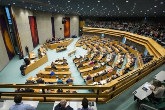 Ambasada holandeze shuan spekulimet: Qeveria njeh përparimin e Shqipërisë në të gjitha prioritetet kyçe! Debati në Parlament, në përgatitje të takimit të 10 nëntorit