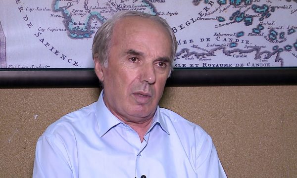 Preç Zogaj dhe bashkëshortja e tij fitojnë betejën me COVID-19: Virusi na mori njerëz shumë të shtrenjtë të familjes