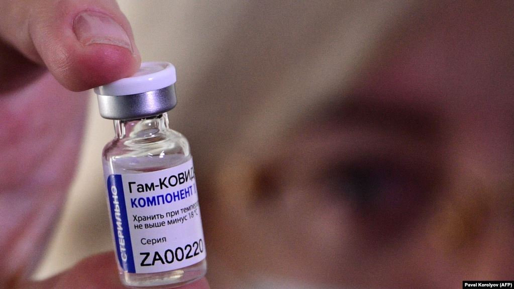 Vaksina ruse Sputnik V arrin në Serbi, ministria e Shëndetësisë: Pritet të çertifikohet për dy ditë Vaksina ruse Sputnik V arrin në Serbi, ministria e Shëndetësisë: Pritet të çertifikohet për dy ditë