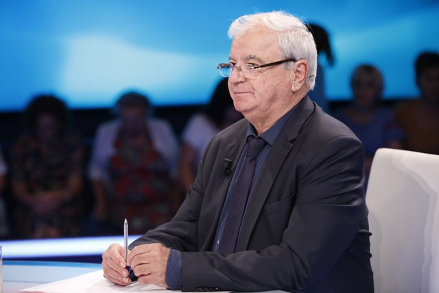 Ngjela: Negociatat me BE do të hapen kur të nisë lufta kundër korrupsionit, amerikanët u kanë gjetur shuma të mëdha parash politikanëve shqiptarë Ngjela: Negociatat me BE do të hapen kur të nisë lufta kundër korrupsionit, amerikanët u kanë gjetur shuma të mëdha parash politikanëve shqiptarë