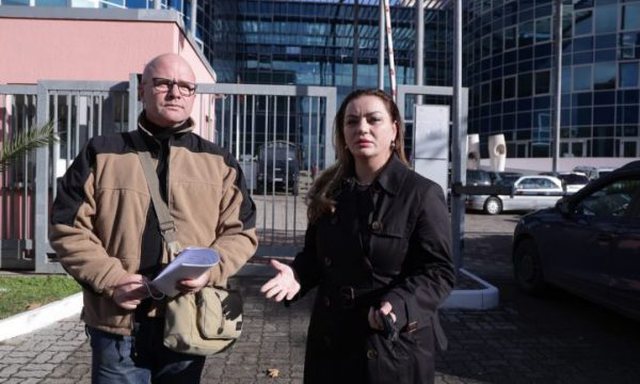 Valë kallëzimesh mes qeverisë dhe PD, demokratët vënë në lëvizje SPAK për akuzat ndaj Xhaçkës, ministrja i padit për shpifje Valë kallëzimesh mes qeverisë dhe PD, demokratët vënë në lëvizje SPAK për akuzat ndaj Xhaçkës, ministrja i padit për shpifje