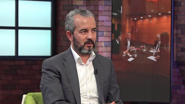 KQZ miraton rolin e Policisë së Shtetit për ditën e zgjedhjeve, ja rastet kur uniformat blu mund të ndërhyjnë në qendrat e votimit KQZ miraton rolin e Policisë së Shtetit për ditën e zgjedhjeve, ja rastet kur uniformat blu mund të ndërhyjnë në qendrat e votimit