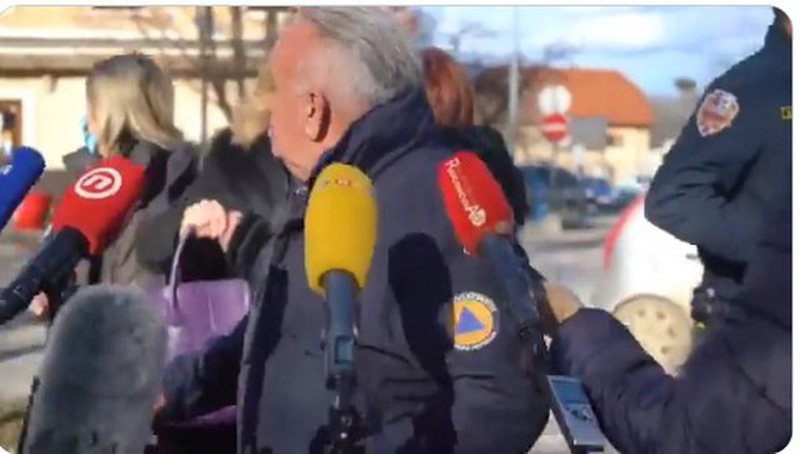 VIDEO e frikshme/ S’ka nevojë për koment, momenti shokues nga tërmeti në Kroaci! Një uturimë vjen nga nëntoka, tmerri gjatë intervistës live të kryebashkiakut që po trondit rrjetin