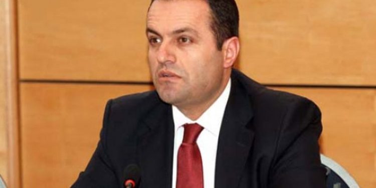 Adriatik Llalla tentoi asgjësimin e pasurive para sekuestros, SPAK veproi me shpejtësi me ligjin anti-mafia, i dyshimtë roli i Metës Adriatik Llalla tentoi asgjësimin e pasurive para sekuestros, SPAK veproi me shpejtësi me ligjin anti-mafia, i dyshimtë roli i Metës