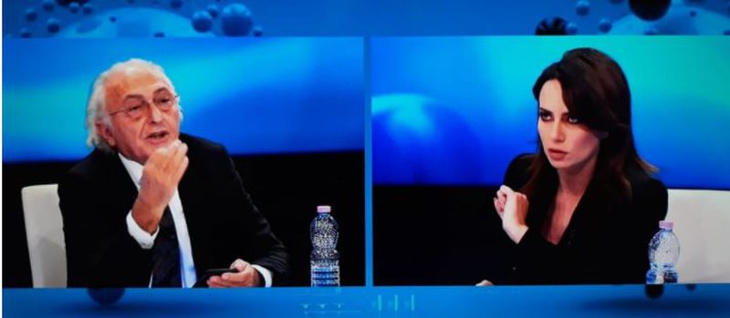 “Kjo është e turpshme”! Frrok Çupi sherr me Grida Dumën: Jam themeluesi i partisë që ti fshin menderen. Nxehet keq ish-deputetja: Provoje dhe do ta shikosh! “Kjo është e turpshme”! Frrok Çupi sherr me Grida Dumën: Jam themeluesi i partisë që ti fshin menderen. Nxehet keq ish-deputetja: Provoje dhe do ta shikosh!