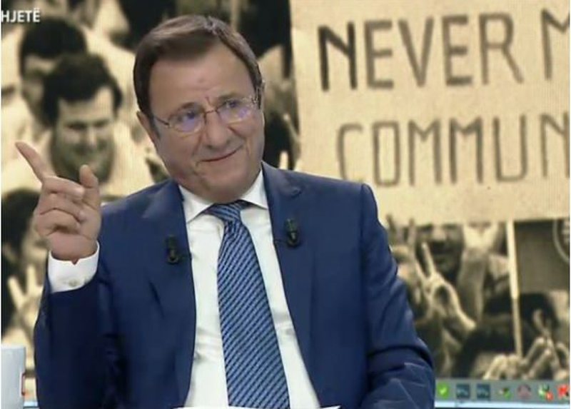 “Berisha s’ka pse vesh kostumin politik, boll më”! Shpërthen Genc Ruli dhe nuk lë gjë pa thënë: Dorën unë në zjarr nuk e vë, por… “Berisha s’ka pse vesh kostumin politik, boll më”! Shpërthen Genc Ruli dhe nuk lë gjë pa thënë: Dorën unë në zjarr nuk e vë, por…