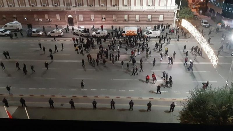 ‘Tre sms i kam parë vetë’, Kreshnik Spahiu plas ‘bombën’ për opozitën: Ka përgjime të shërbimit sekret se ata kanë organizuar … ‘Tre sms i kam parë vetë’, Kreshnik Spahiu plas ‘bombën’ për opozitën: Ka përgjime të shërbimit sekret se ata kanë organizuar …