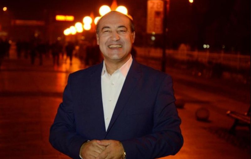 Bujar Qamili në gjendje të rëndë pas infektimit me COVID-19? Flet miku i tij dhe zbardh gjithçka: Janë mashtrime! Ky është problemi i vetëm që ka pasur! Bujar Qamili në gjendje të rëndë pas infektimit me COVID-19? Flet miku i tij dhe zbardh gjithçka: Janë mashtrime! Ky është problemi i vetëm që ka pasur!