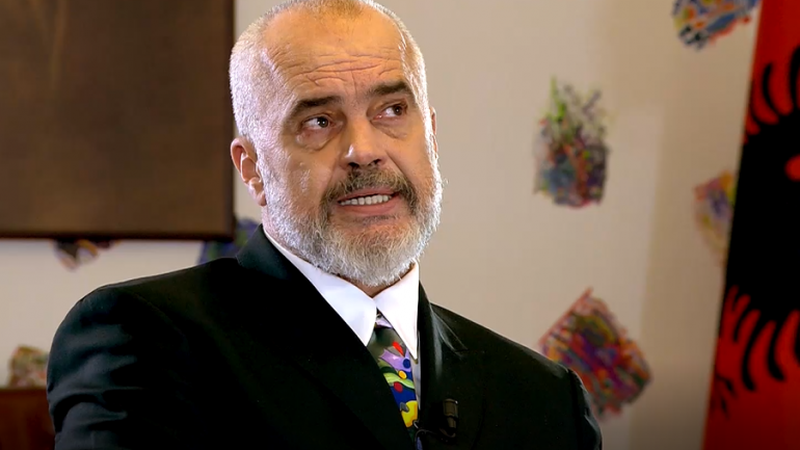 “Sa lekë ke, bashkë me ato të fshehurat?”, kryeministri Rama i përgjigjet pyetjes së Blendi Fevziut “Sa lekë ke, bashkë me ato të fshehurat?”, kryeministri Rama i përgjigjet pyetjes së Blendi Fevziut