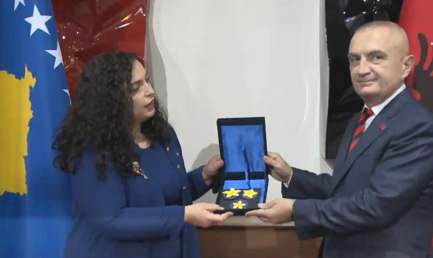 “Ky është skandal”, Frrok Çupi nxjerr prapaskenat e rënda, tregon politikanen e njohur që erdhi me ‘mision të fshehtë’ në Shqipëri: Iu nënshtrua Bashës që është nën hetim!