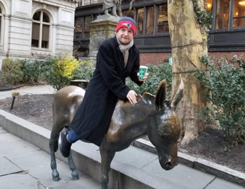 Transport falas vetëm me gomar mund të bëhet…por edhe ai do ca tagji ose nga unë ose nga ti Belo Transport falas vetëm me gomar mund të bëhet…por edhe ai do ca tagji ose nga unë ose nga ti Belo