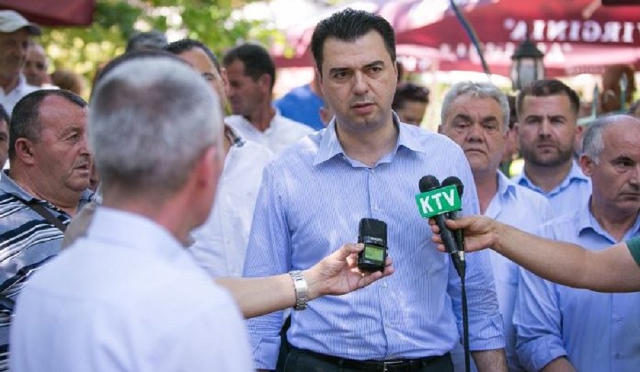 Basha u premton të rinjve kuksian: Rama i la në harresë. Kur të bëhem kryeministër do t’i punësoj të gjithë Basha u premton të rinjve kuksian: Rama i la në harresë. Kur të bëhem kryeministër do t’i punësoj të gjithë