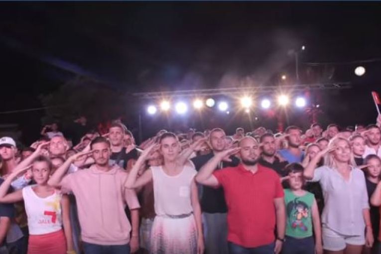 “Këtë duhet ta gjykojë ligji”! Trondit Frrok Çupi, plas skandalin e rëndë për Monika Kryemadhin: Ja çfarë dyshoj se po organizojnë në Jalë! “Habitet” Eni Vasili bën sikur s’kupton