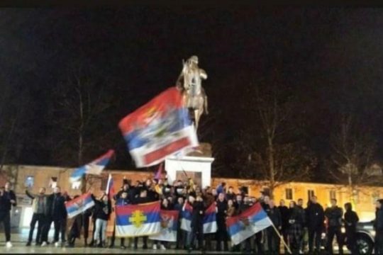 VIDEO/ Qeveria e re malazeze: Festë me flamuj serbë dhe këngë për Serbinë e Kosovën VIDEO/ Qeveria e re malazeze: Festë me flamuj serbë dhe këngë për Serbinë e Kosovën