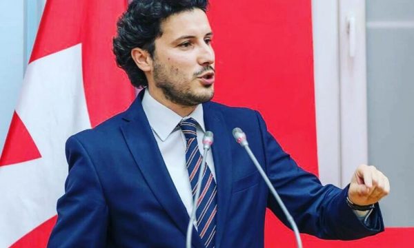 “Peshqit e Mëdhenj”! Zv.kryeministri i Malit të Zi, Dritan Abazoviç i kërkon urgjent Serbisë të ekstradojë ish Presidentin e fundit të ish Jugosllavisë “Peshqit e Mëdhenj”! Zv.kryeministri i Malit të Zi, Dritan Abazoviç i kërkon urgjent Serbisë të ekstradojë ish Presidentin e fundit të ish Jugosllavisë