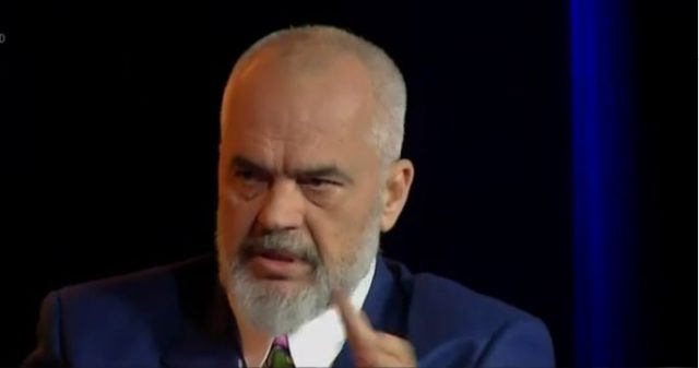 VIDEO-LIVE: Rama lë Greqinë, moti i keq e sjell me urgjencë në Shqipëri, video-konferencë me ministrat