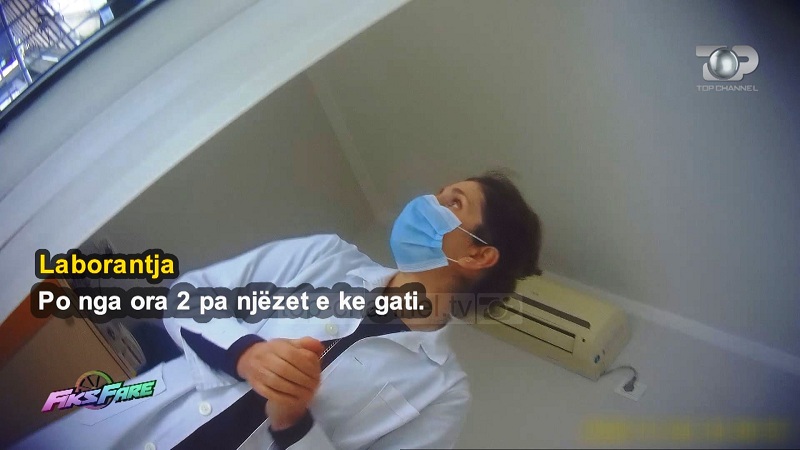 Laboratori në Laç, 30 sec për përgjigjen e Covid 19! Laborantja: Dukesh nga çehrja që ke koronavirus Laboratori në Laç, 30 sec për përgjigjen e Covid 19! Laborantja: Dukesh nga çehrja që ke koronavirus