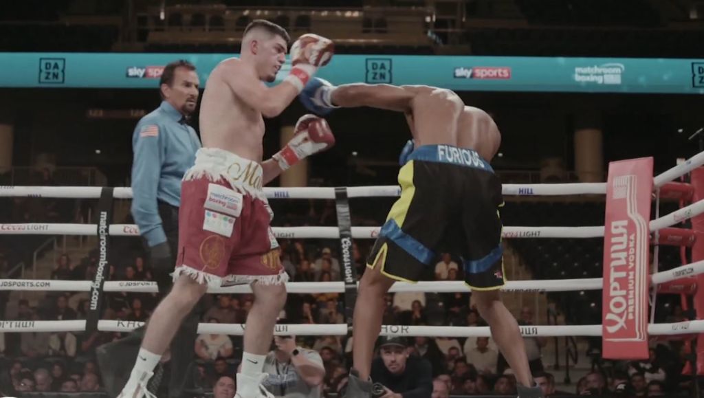 Një tjetër shqiptar me grusht të fortë Një tjetër shqiptar me grusht të fortë