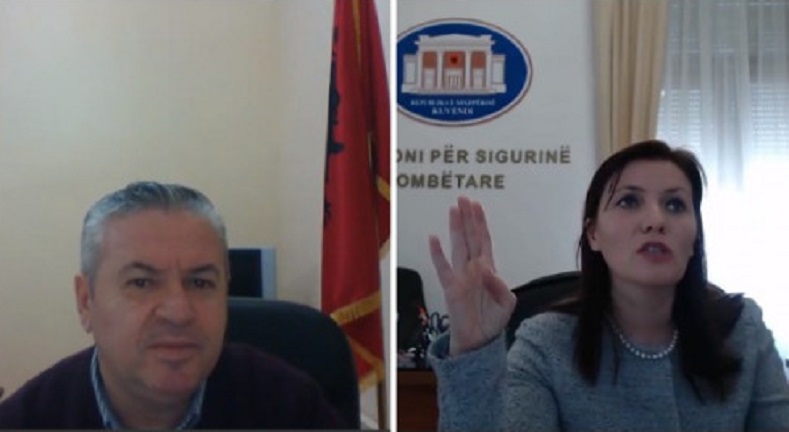 VIDEO/ Plasin batutat tek Siguria, Murrizi ngacmon Felaj për Covidin: Mezi e ke kaluar Covidin VIDEO/ Plasin batutat tek Siguria, Murrizi ngacmon Felaj për Covidin: Mezi e ke kaluar Covidin